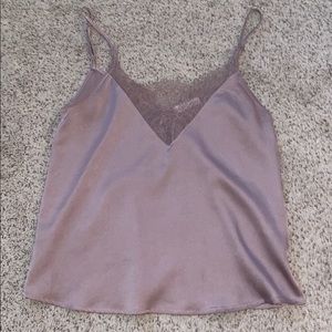 im selling a purple cropped tank top!!!